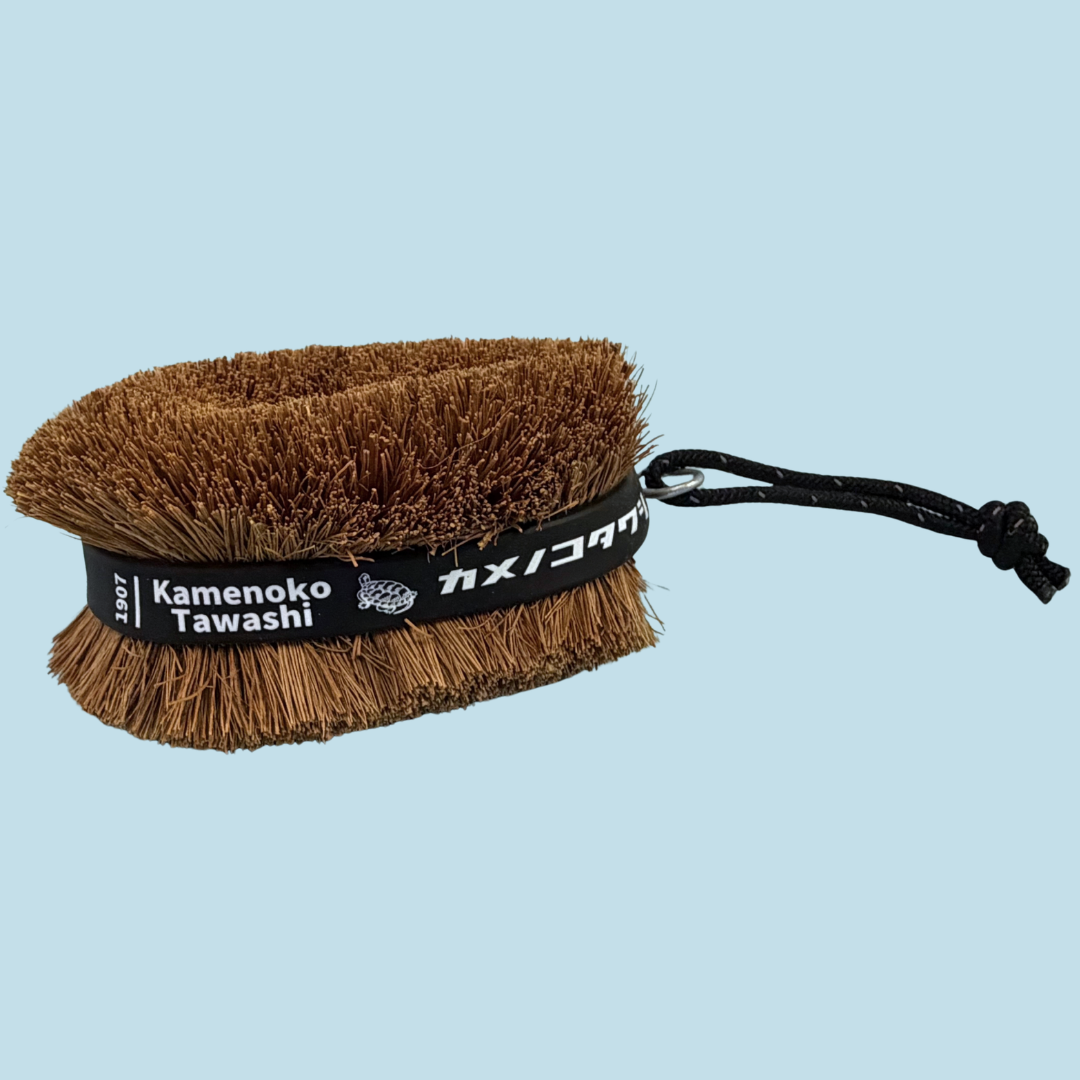 Kamenoko Tawashi Coconut Fibre Scrubber